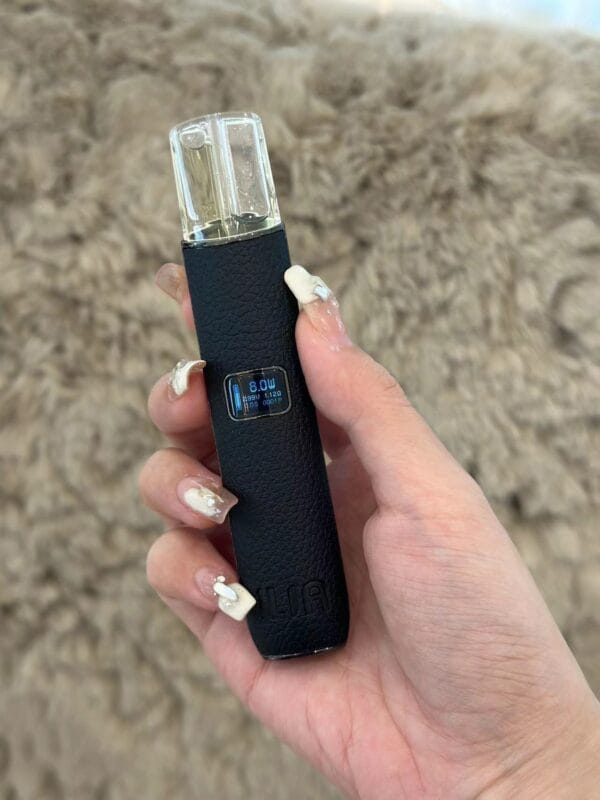 ILIA哩啞皮革主機通用一代 / 質感絕美